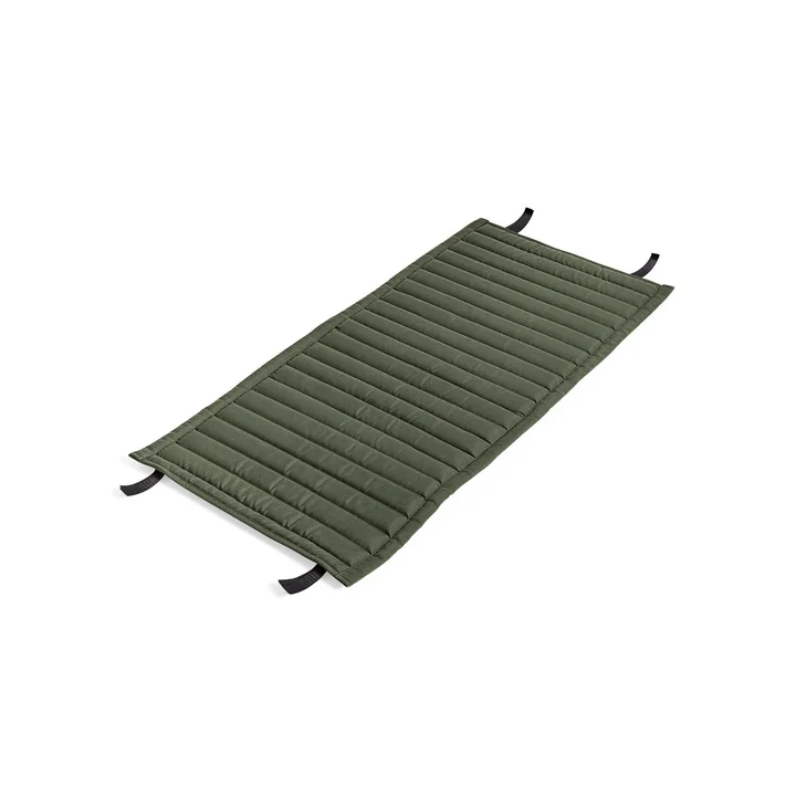 Palissade Quilted Cushion pour Dining Armchair de HAY en Olive