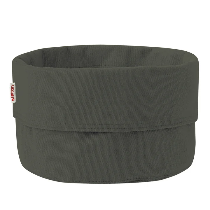 Sac à pain grand de Stelton dans une forêt sombre