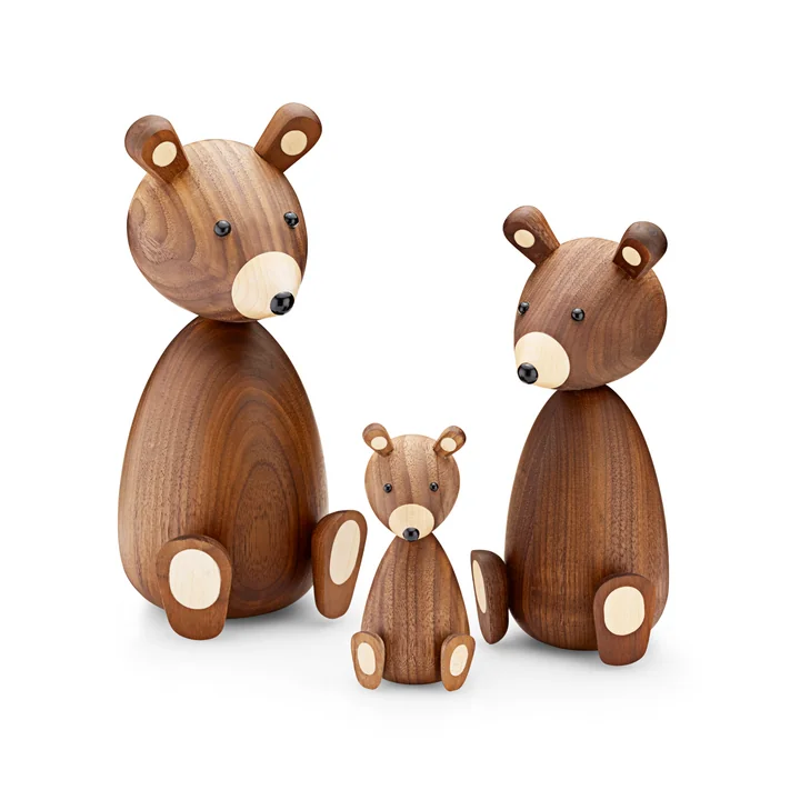Figurines en bois d'ours de Lucie Kaas