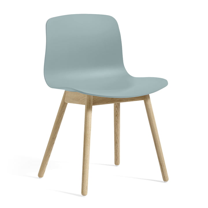 About A Chair AAC 12 de Hay en chêne savonné / dusty blue