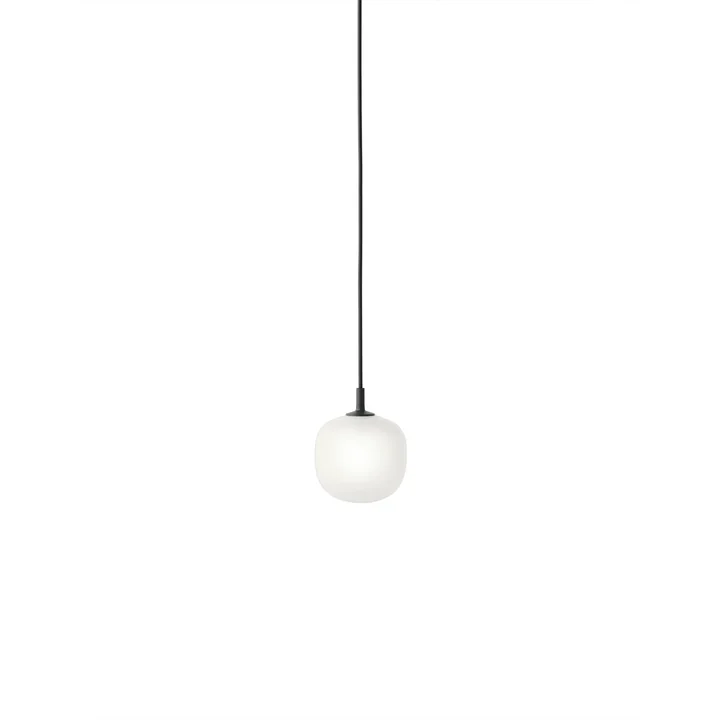 Rime Suspension Ø 12 cm, opale / noir de Muuto