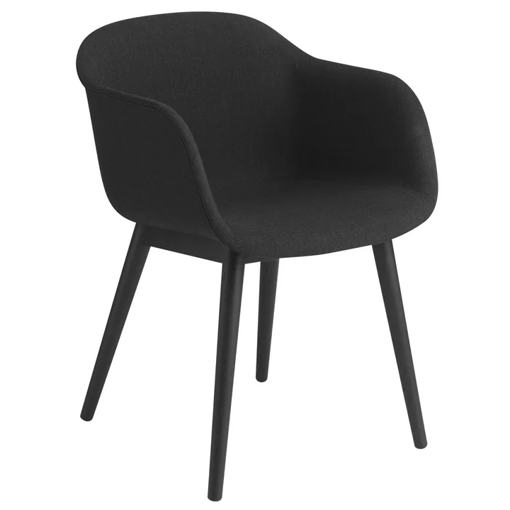 Fiber Chair Wood Base, noir / Remix 183 par Muuto