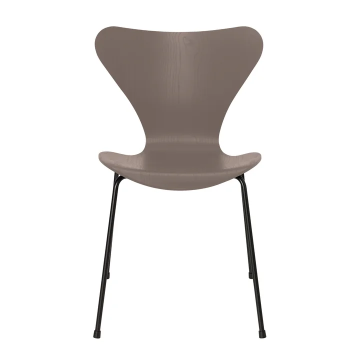 Série 7 chaise de Fritz Hansen en frêne teinté deep clay / piètement noir