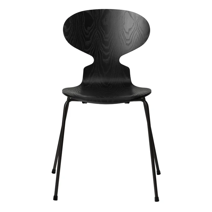 Chaise fourmi de Fritz Hansen en frêne teinté noir / piètement noir