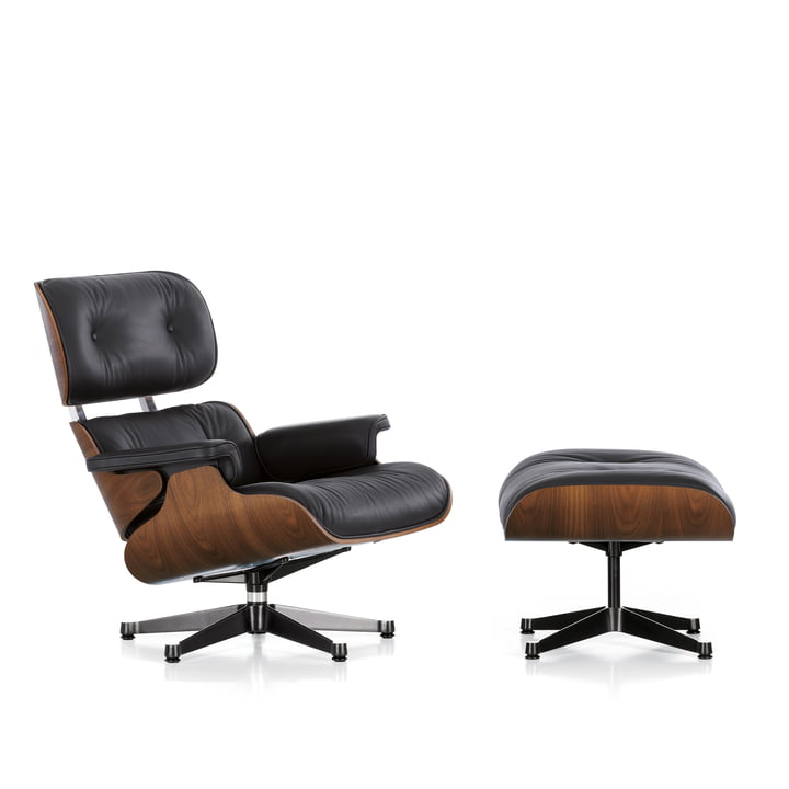 Vitra - Lounge Chair & Ottomann, noyer noir pigmenté, poli / côtés noirs, cuir Premium F nero, patins en feutre (nouvelles dimensions) - Freisteller