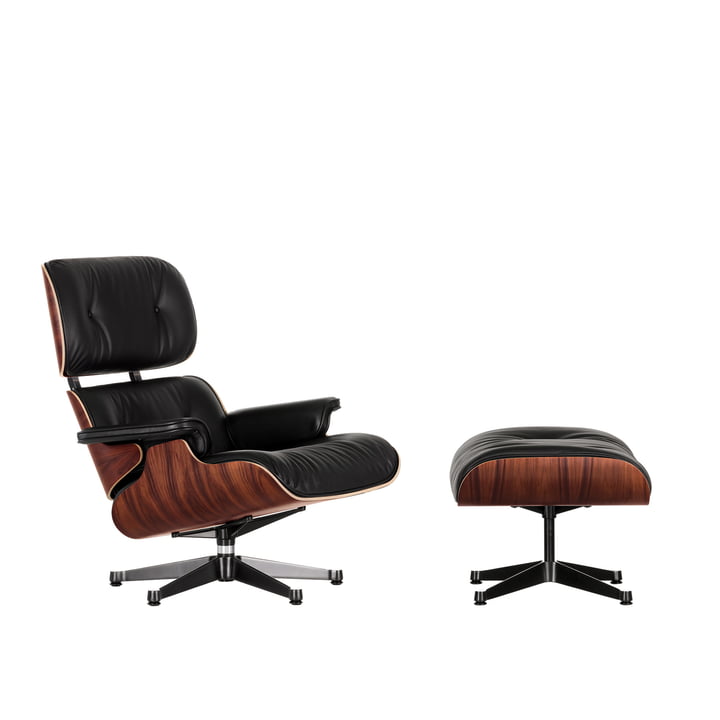 Lounge Chair & Ottoman de Vitra dans la finition polie / côtés noirs, palissandre Santos, cuir Premium F nero (nouvelles dimensions)
