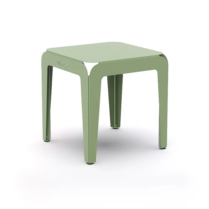 Le tabouret Bended Stool de Weltevree en vert pâle