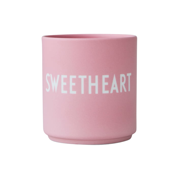 Le mug en porcelaine AJ Favourite de Design Letters , Sweetheart / pink