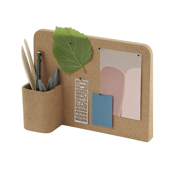 Le Story Pinboard de Muuto avec des stylos et des notes