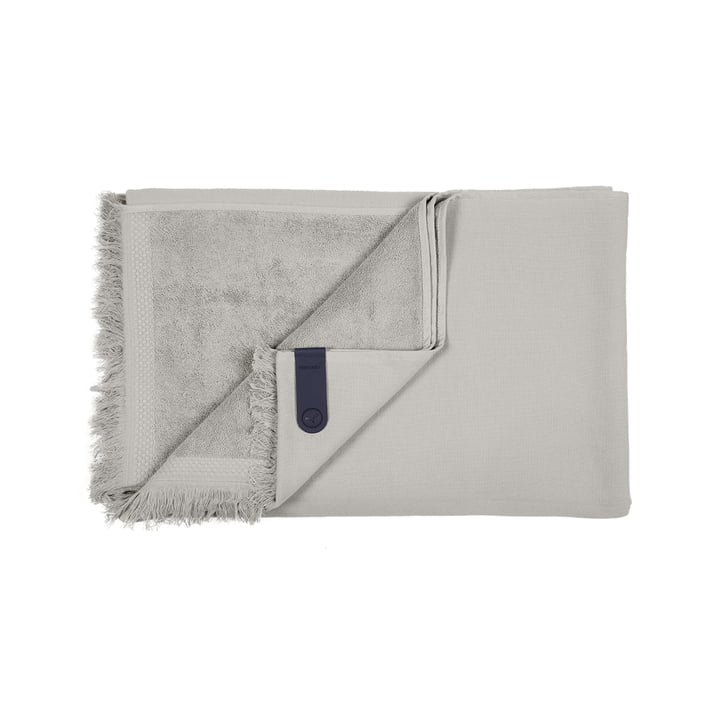 La serviette Fouta de Fermob, 100 x 200 cm, gris galet