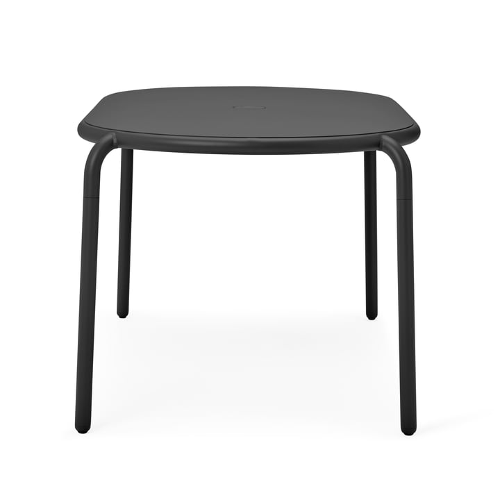 La table de jardin Toní de Fatboy peut accueillir 6 personnes