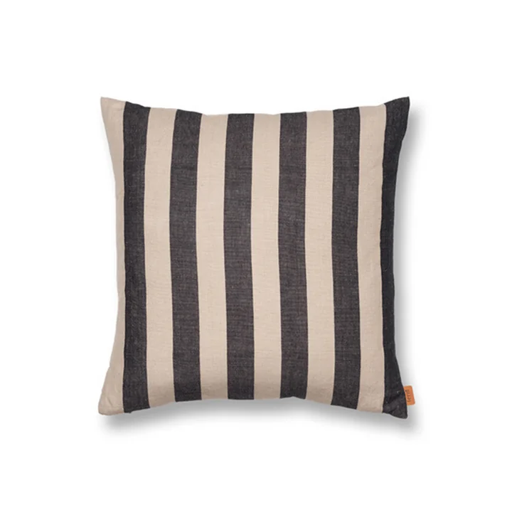 Grand Coussin 50 x 50 cm de Ferm Living en sable / noir