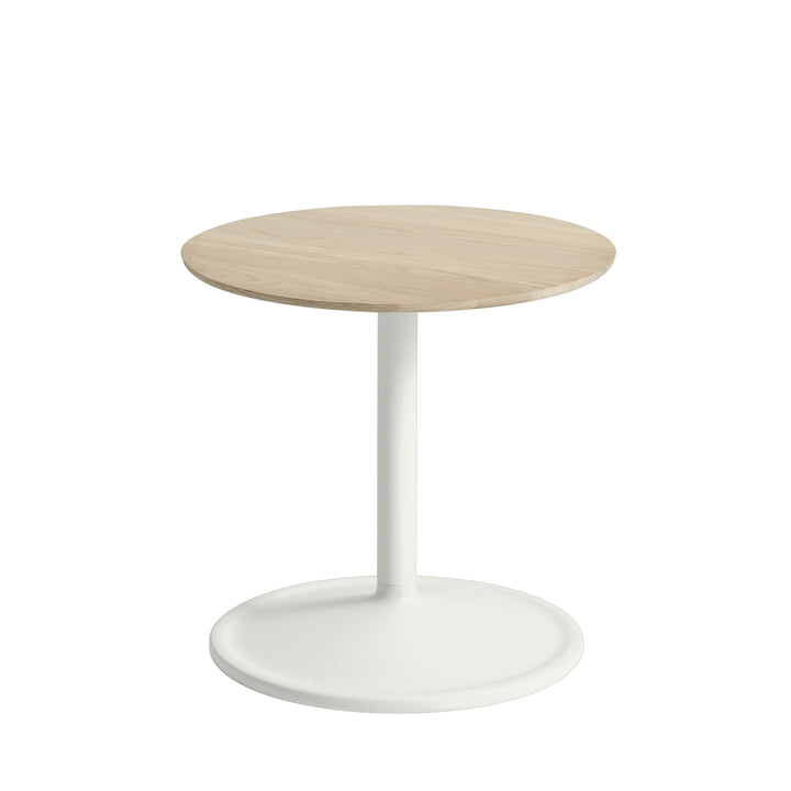 Soft Table d'appoint Ø 41 cm, H 40 cm de Muuto en chêne / off-white