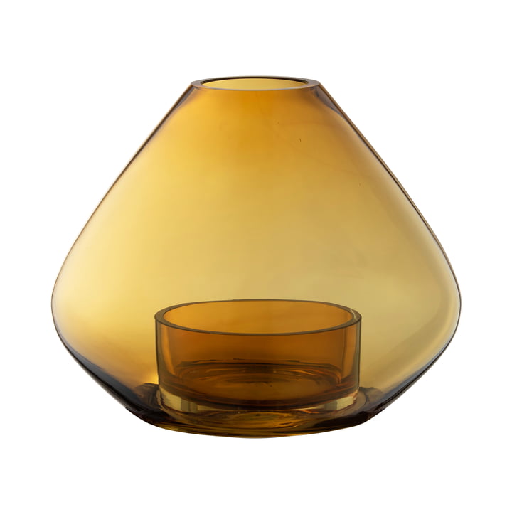 La lampe et le vase Uno Wind de AYTM , Ø 25,9 x H 21 cm, ambre