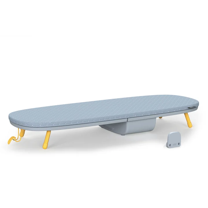 Planche à repasser de table Glide Pocket de Joseph Joseph en gris / jaune