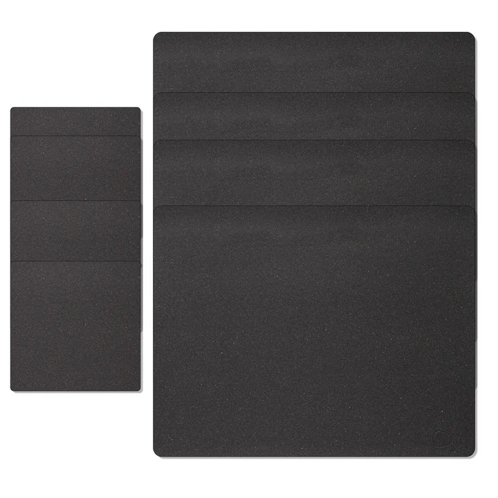 Set cadeau Square L , Core chiné anthracite (4 sets de table + 4 dessous de verre) de Lind DNA