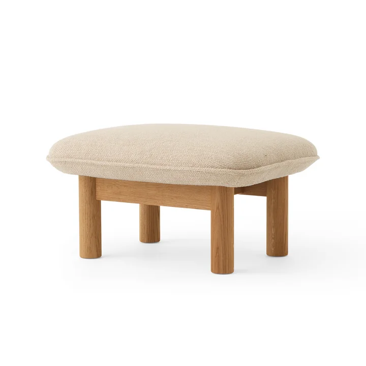 Brasilia Ottoman, chêne naturel / bouclé beige de Audo