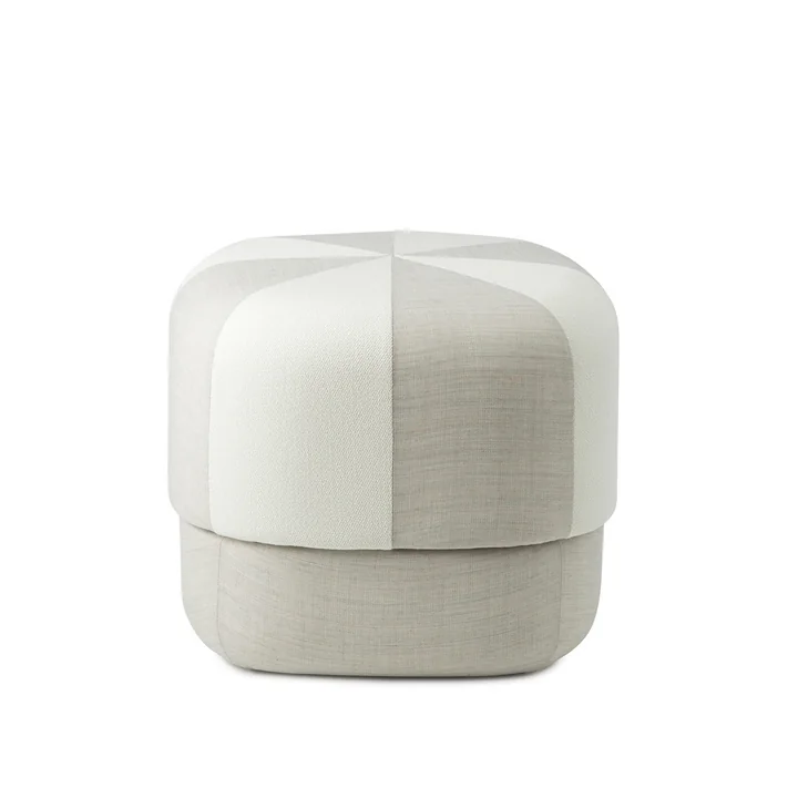 Circus Pouf petit duo de Normann Copenhagen dans la couleur sable