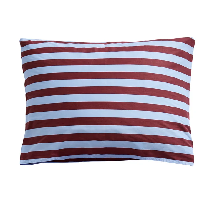 Été Taie d'oreiller, 50 x 70 cm, bordeaux / sky blue de HAY