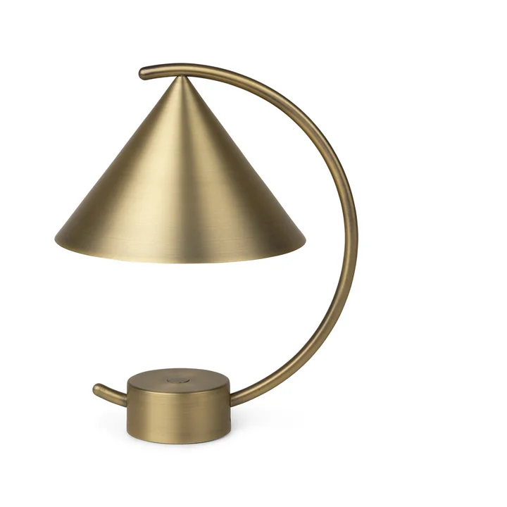 La lampe de table Meridian de Ferm Living en laiton