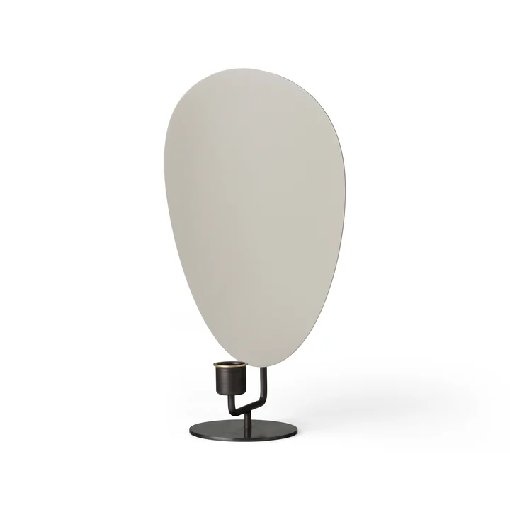 Flambeau bougeoir de Audo dans la version laiton bruni / gris