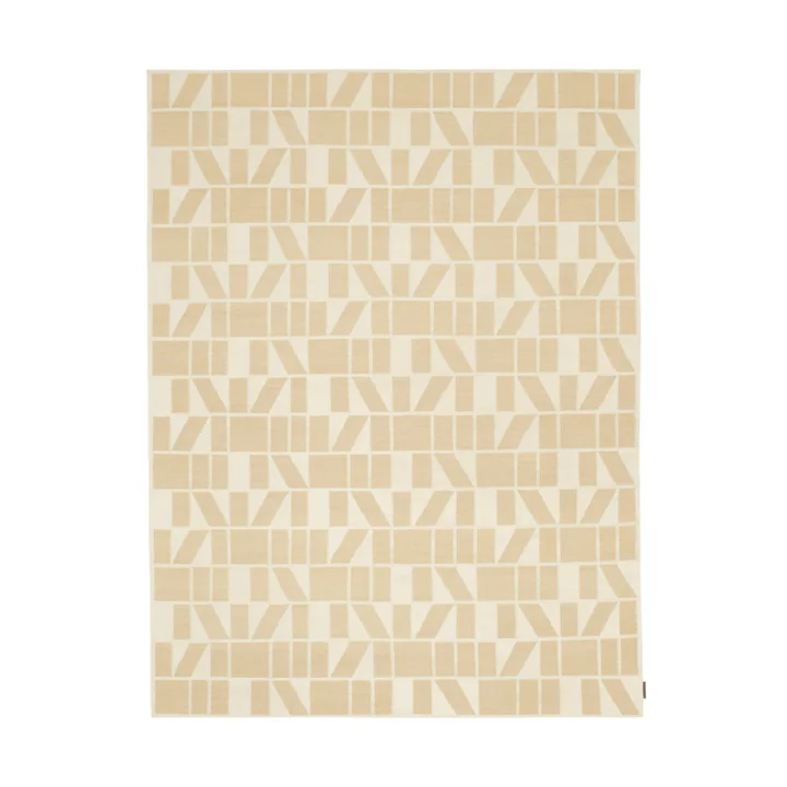 Kelim Untitled_AB15 Tapis, 180 x 240 cm, beige (0004 Sand) de Kvadrat
