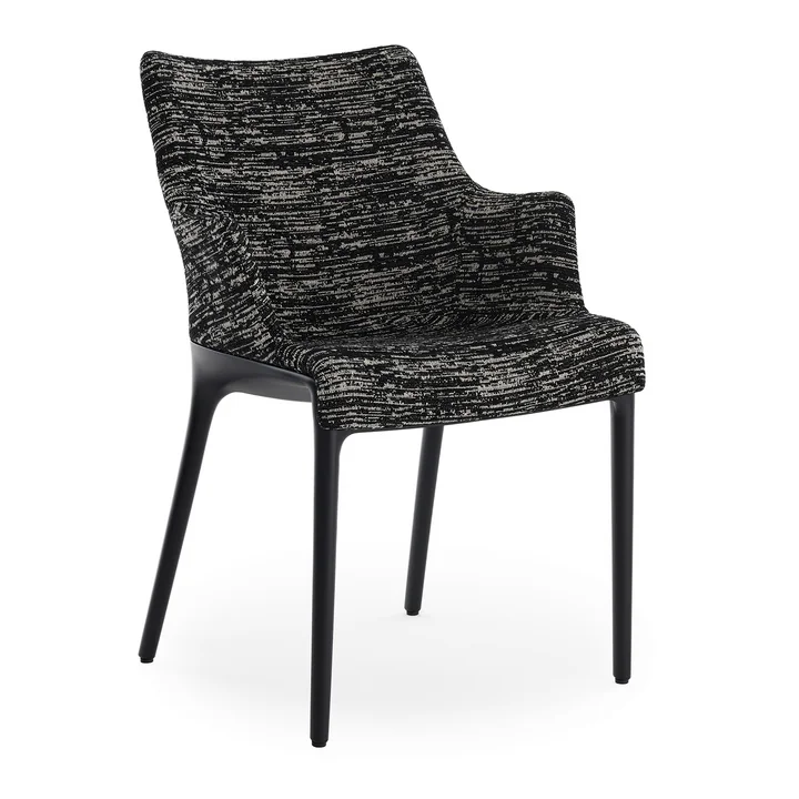 Eleganza Nia Chaise avec accoudoirs, piétement noir, tissu Melange noir de Kartell