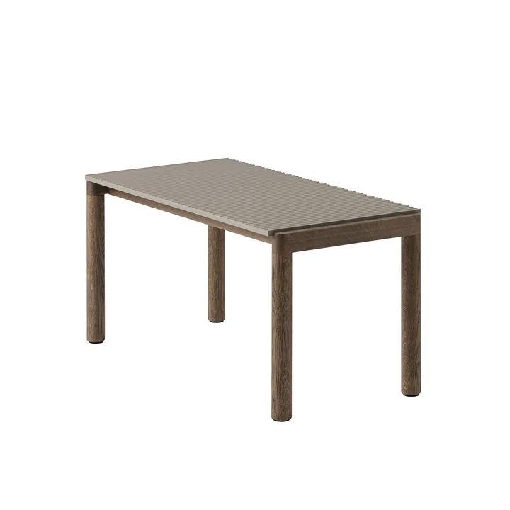 Couple Table basse de Muuto dans la finition Taupe/Dark Oiled Oak