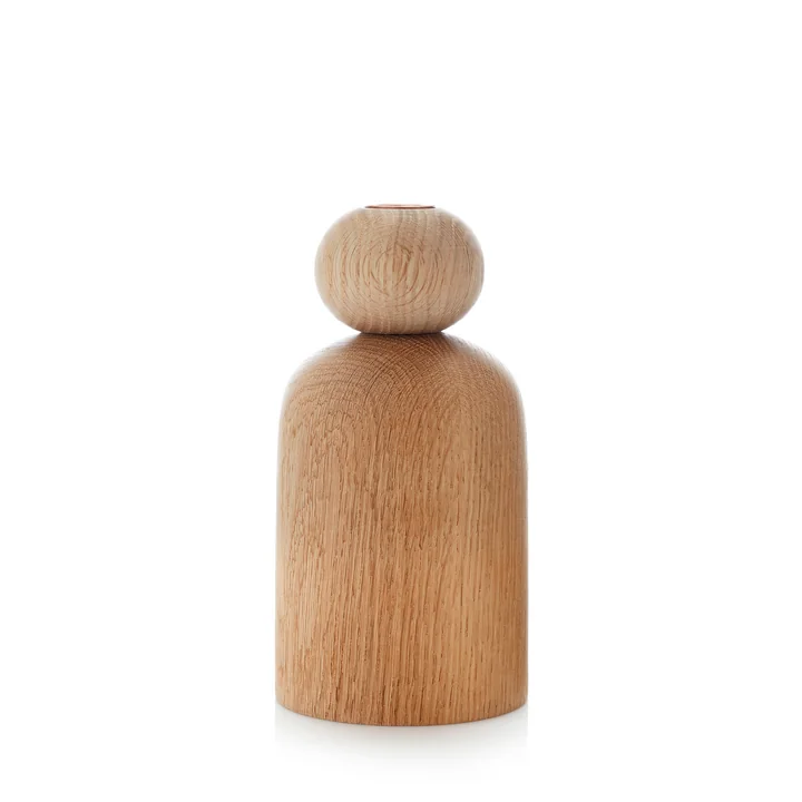 Shape Ball Vase de applicata dans la version chêne