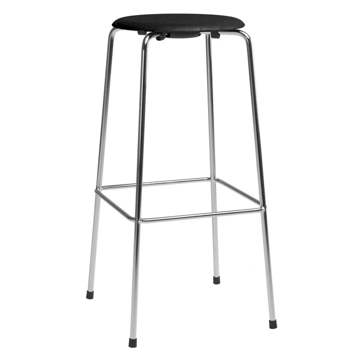 High Dot Tabouret de bar de Fritz Hansen dans la finition placage frêne noir / piètement chromé (4 pieds)
