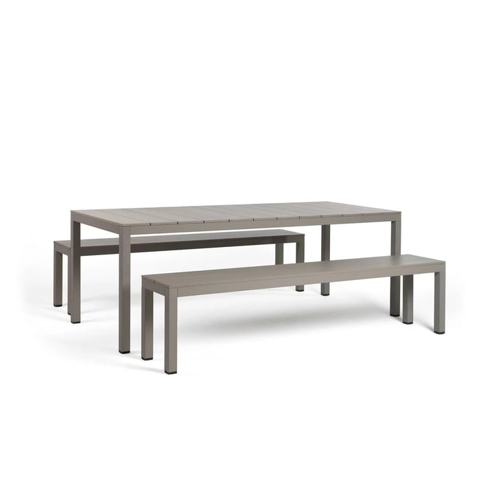 Ensemble table et bancs en aluminium