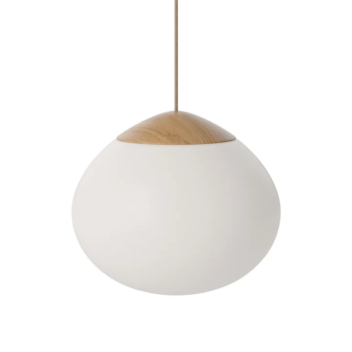 Acorn Suspension Ø 32 cm, chêne huilé / verre opale mat de Bolia