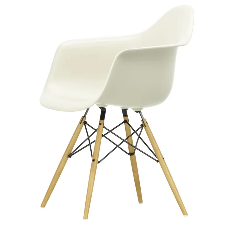Eames Plastic Armchair de Vitra