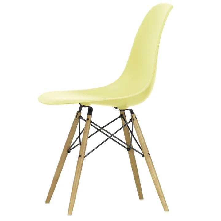 Eames Plastic Side Chair de Vitra