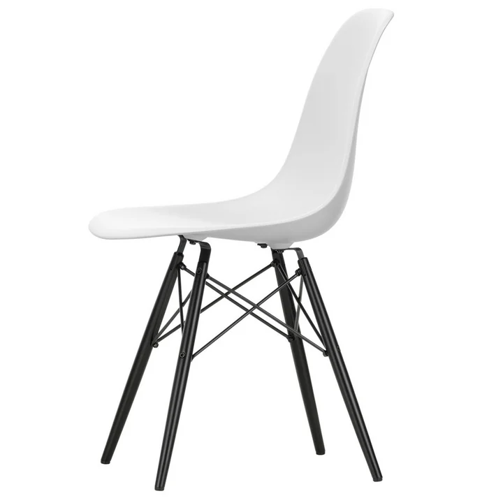 Eames Plastic Side Chair de Vitra