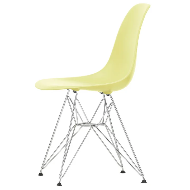Eames Plastic Side Chair de Vitra