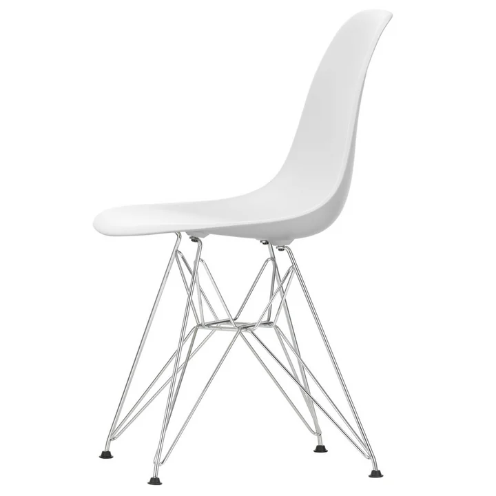 Eames Plastic Side Chair de Vitra