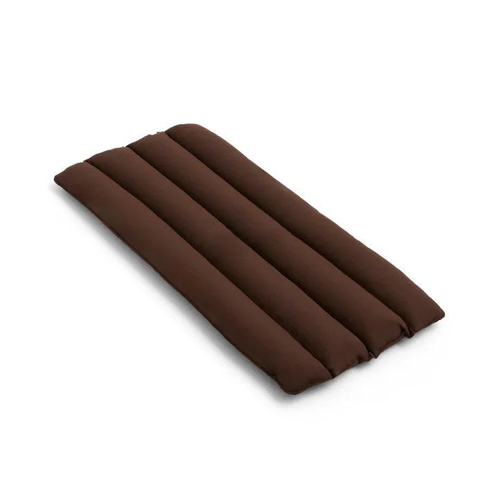 Palissade Soft Quilted Cushion, pour Dining Armchair, iron red de HAY