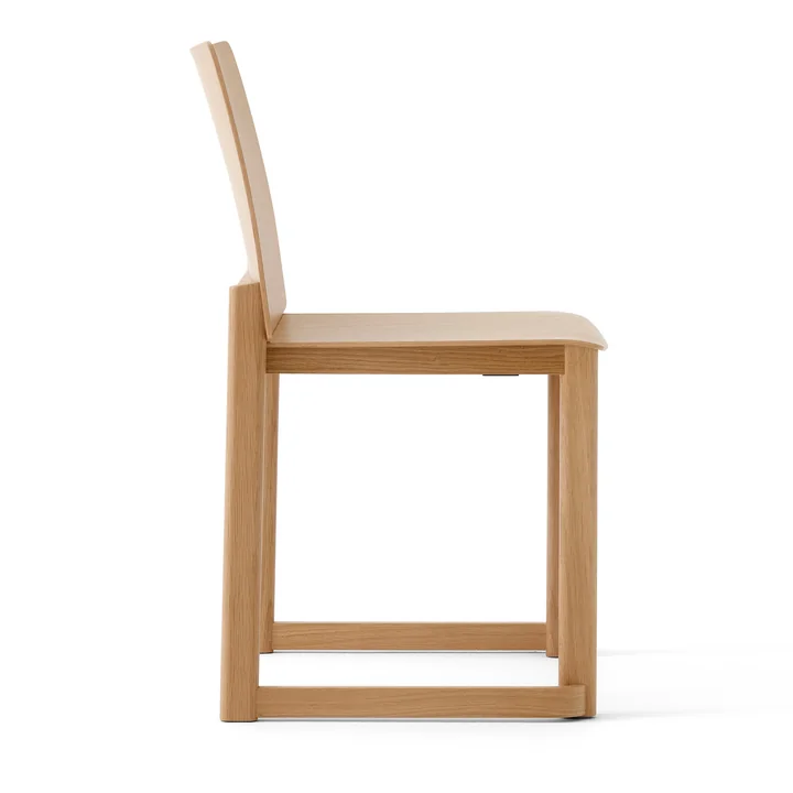 Allwood Side Chair AV35, chêne laqué de & Tradition