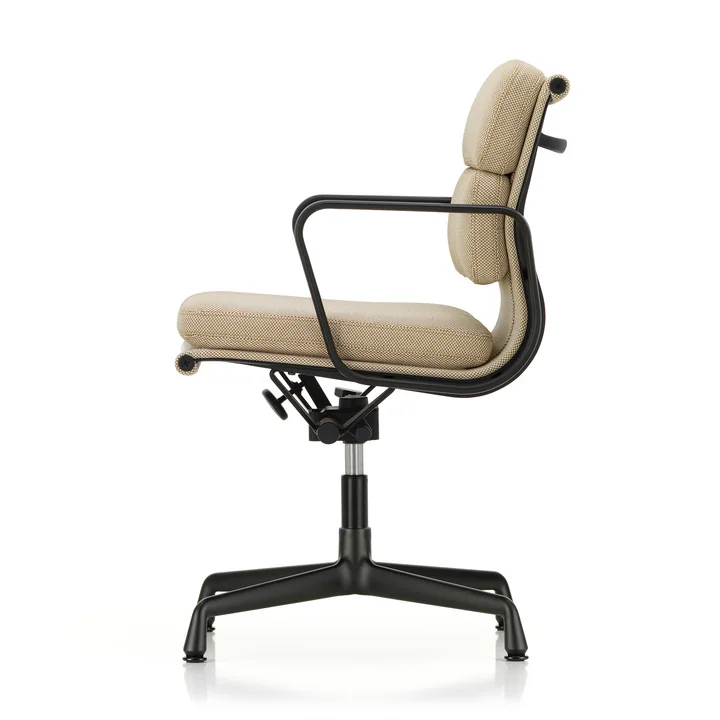 EA 231 Soft Pad Chaise de bureau avec accoudoirs deep black, pivotante, Laser RE, papyrus / cream de Vitra