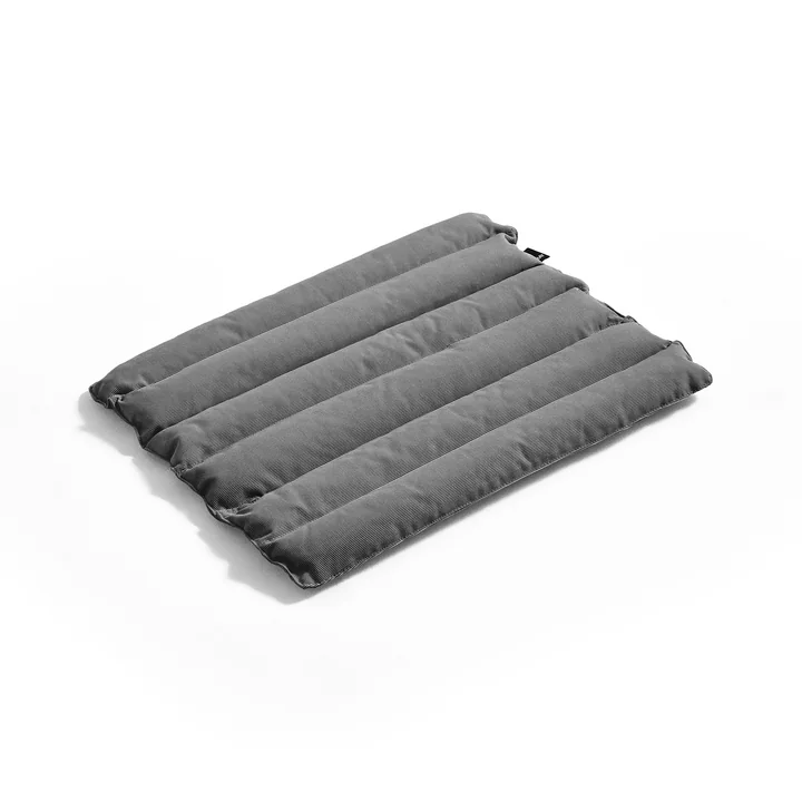 HAY - Traverse Quilted Cushion pour fauteuil, black pepper