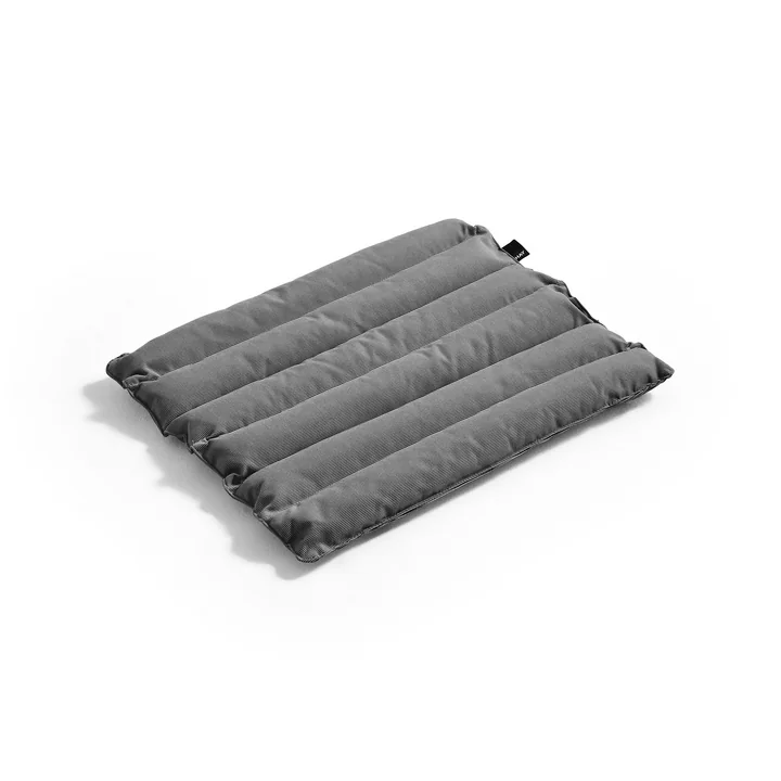 HAY - Traverse Quilted Cushion pour chaise, black pepper
