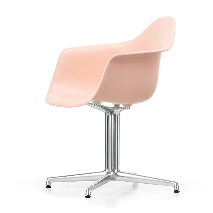 Vitra - Eames Plastic Armchair DAL RE, poli / rose pâle (patins en feutre basic dark)