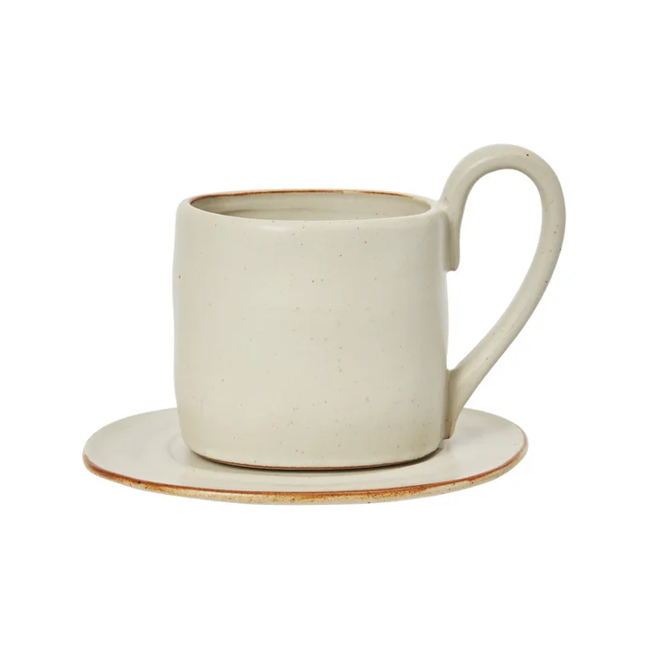 Ferm Living - Flow Tasse avec soucoupe, blanc cassé moucheté