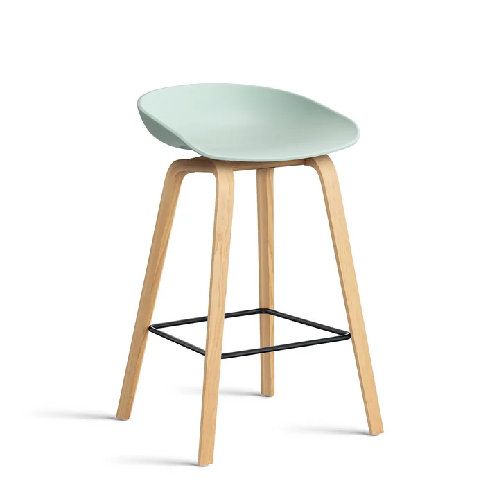 HAY - About A Stool AAS 32 H 65 cm, chêne laqué / acier noir / dusty mint 2. 0