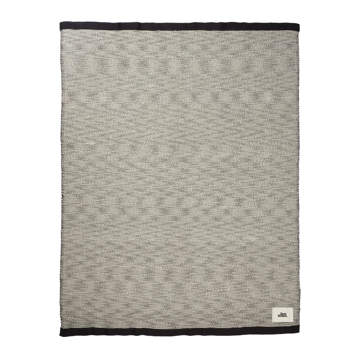 Tom Dixon - Thread couverture, 140 x 180 cm, noir / blanc