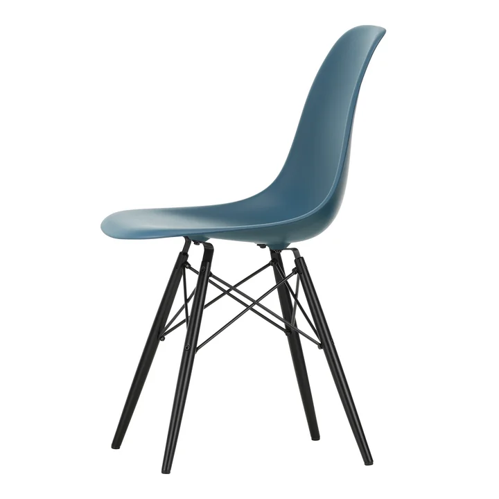 Vitra - Eames Plastic Side Chair DSW RE, érable noir / bleu mer