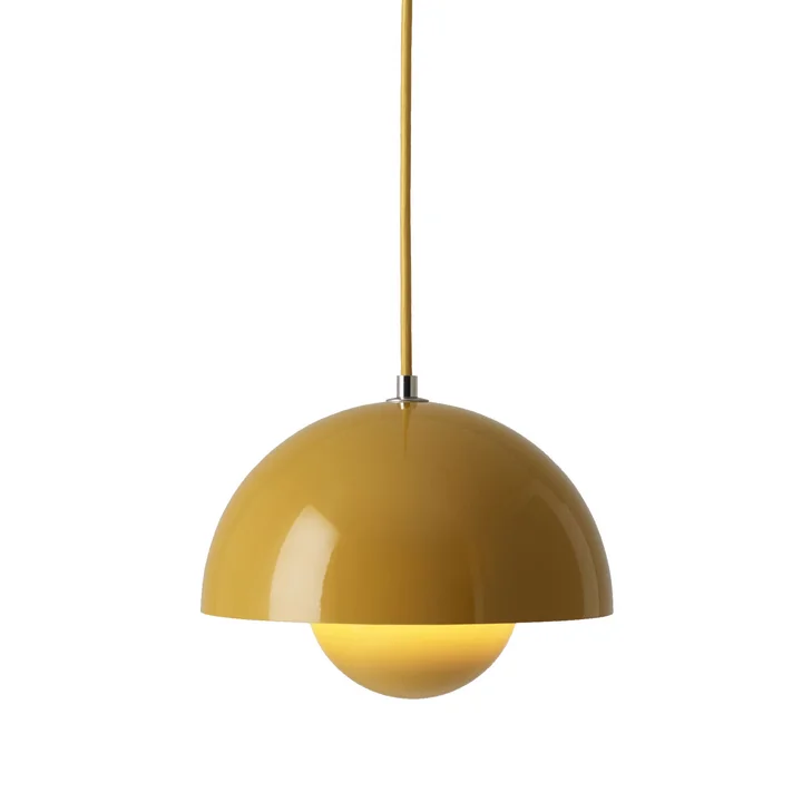 La lampe suspendue FlowerPot VP1 de & Tradition , moutarde