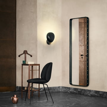 Applique Cobra de Gubi en noir