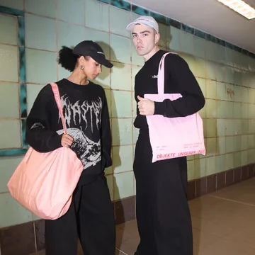 OUT Objekte unserer Tage - Tote bag, rose pâle et Weekend bag, rose pâle